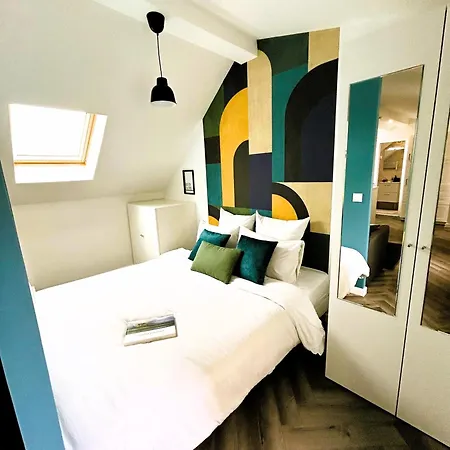 La Maison Hugo Апартаменты *